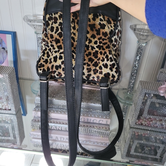 EUC Leopard print soft plush backpack - Picture 6 of 9